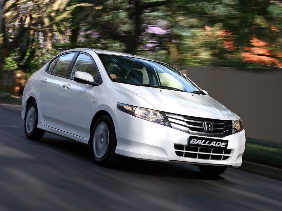  Honda Ballade 2011 года  (фото 11 из 21)
